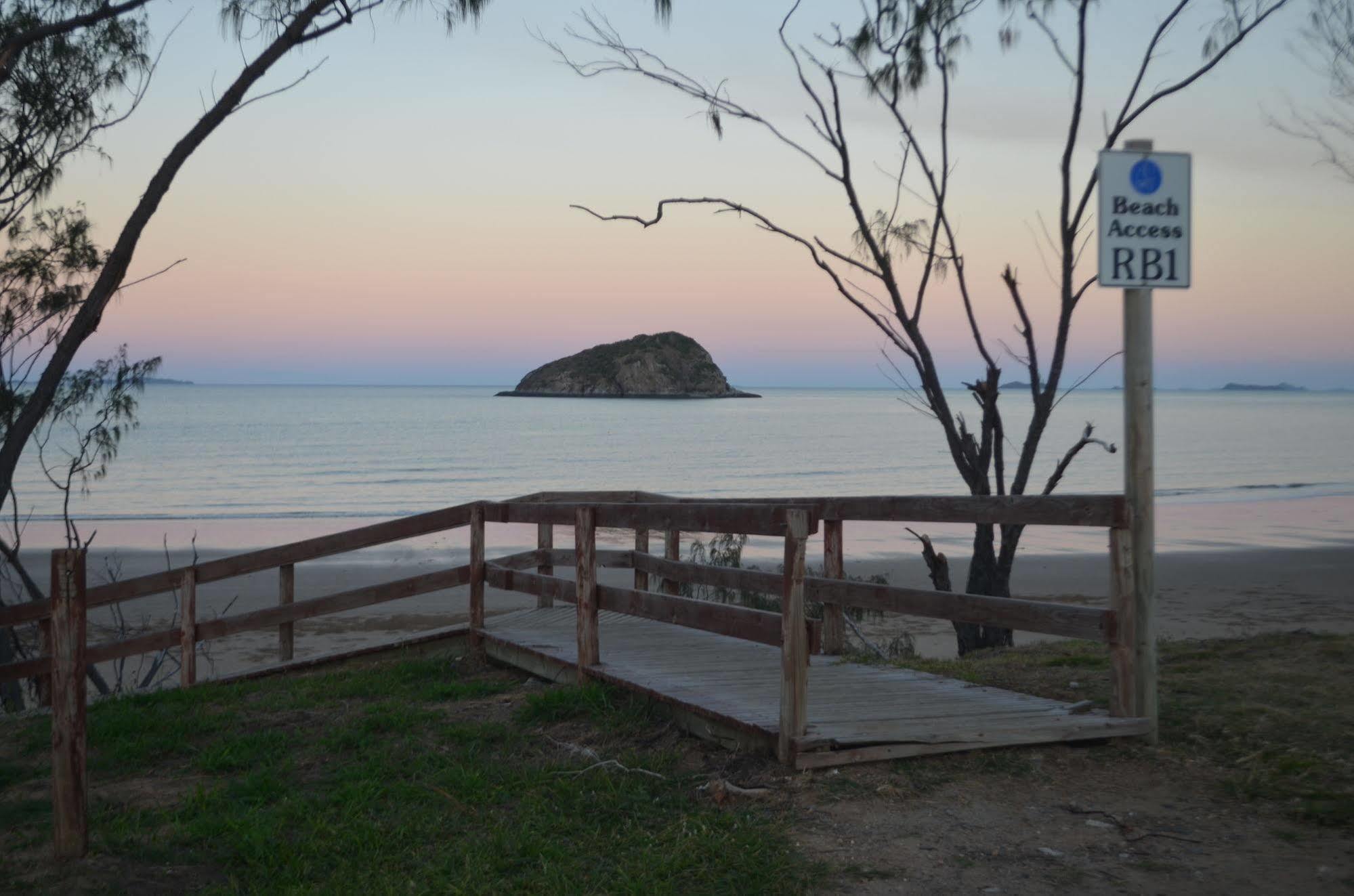 Resort Rosslyn Bay 4*